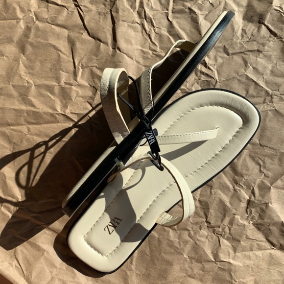 Zara Asymmetrical Strap Cream Leather Sandals, Size 38, US 7.5 New with Tags - Picture 3 of 7